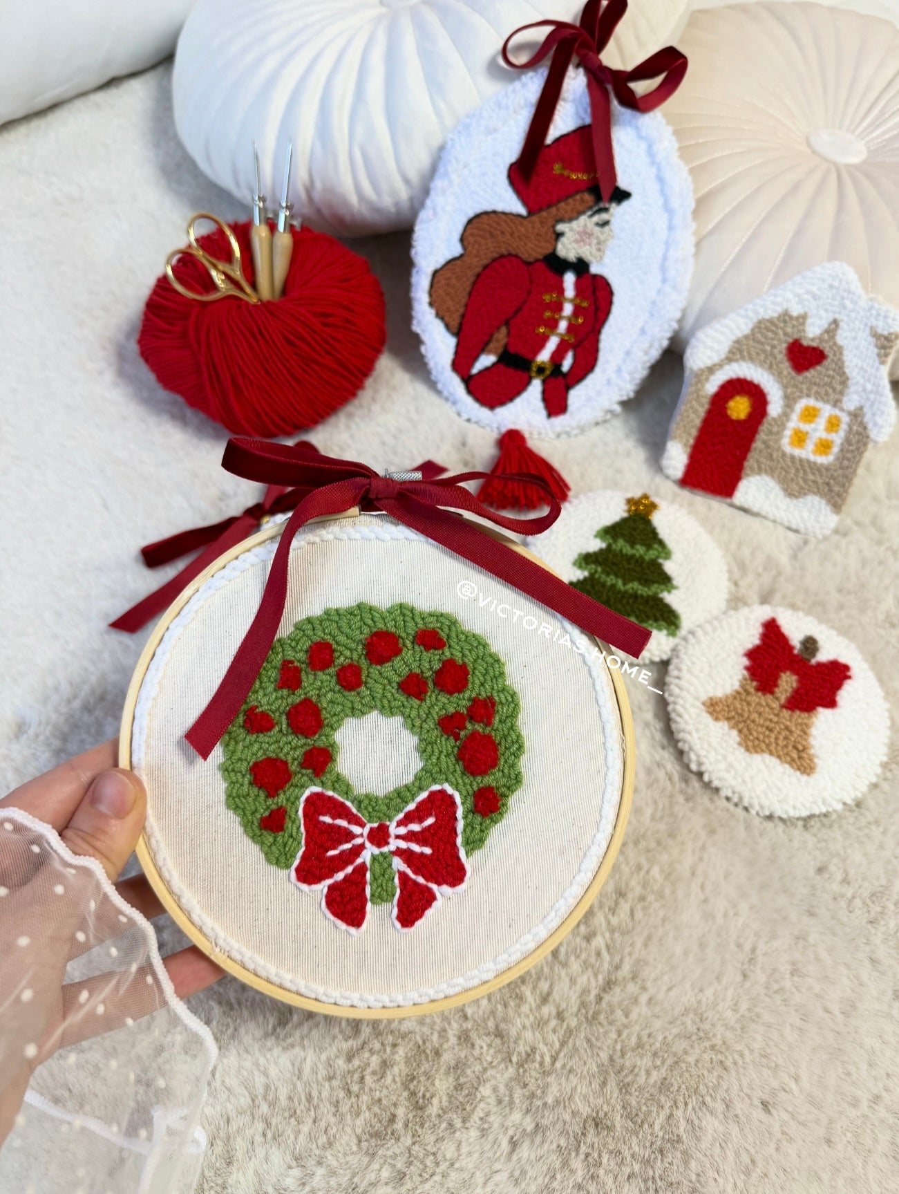 Taller de Decoración Navideña en Técnica Punch Needle
